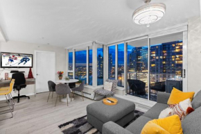 Beautiful Bright Modern Condo with Water view and AC in DT Vancouver 2BR,3BD,2BT sleeps 6 guests Free parking Netflix Included